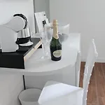 Bed and Breakfast Reggiada House 4*