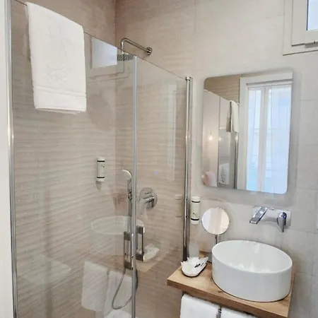 Reggiada House Bed & Breakfast 4*