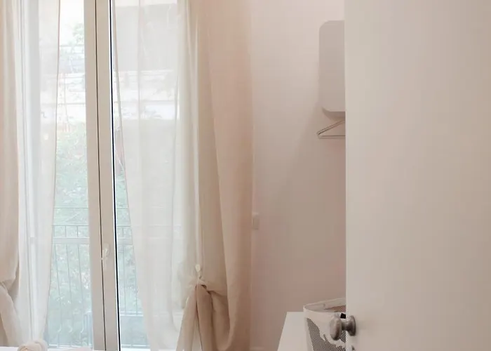 Reggiada House Oda ve Kahvaltı 4*